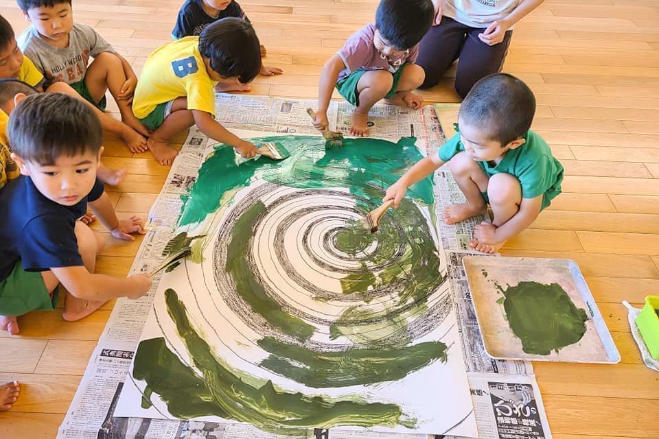 自由に描く子ども達